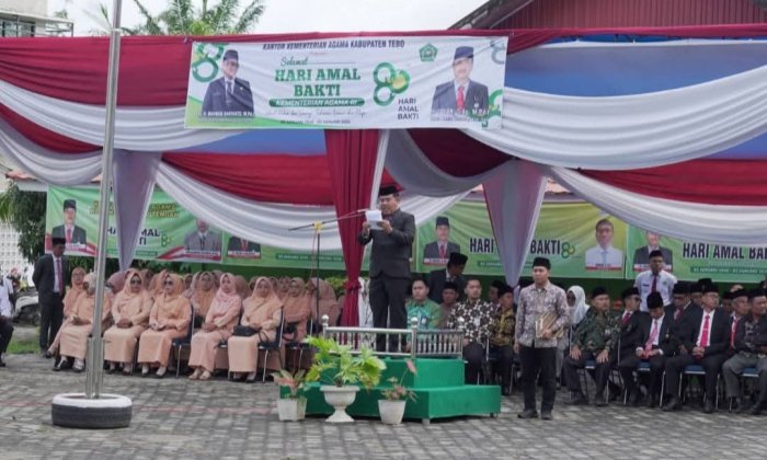 MAN 2 TEBO Mengikuti Upacara Hari Amal Bakti Kemenag ke-80.