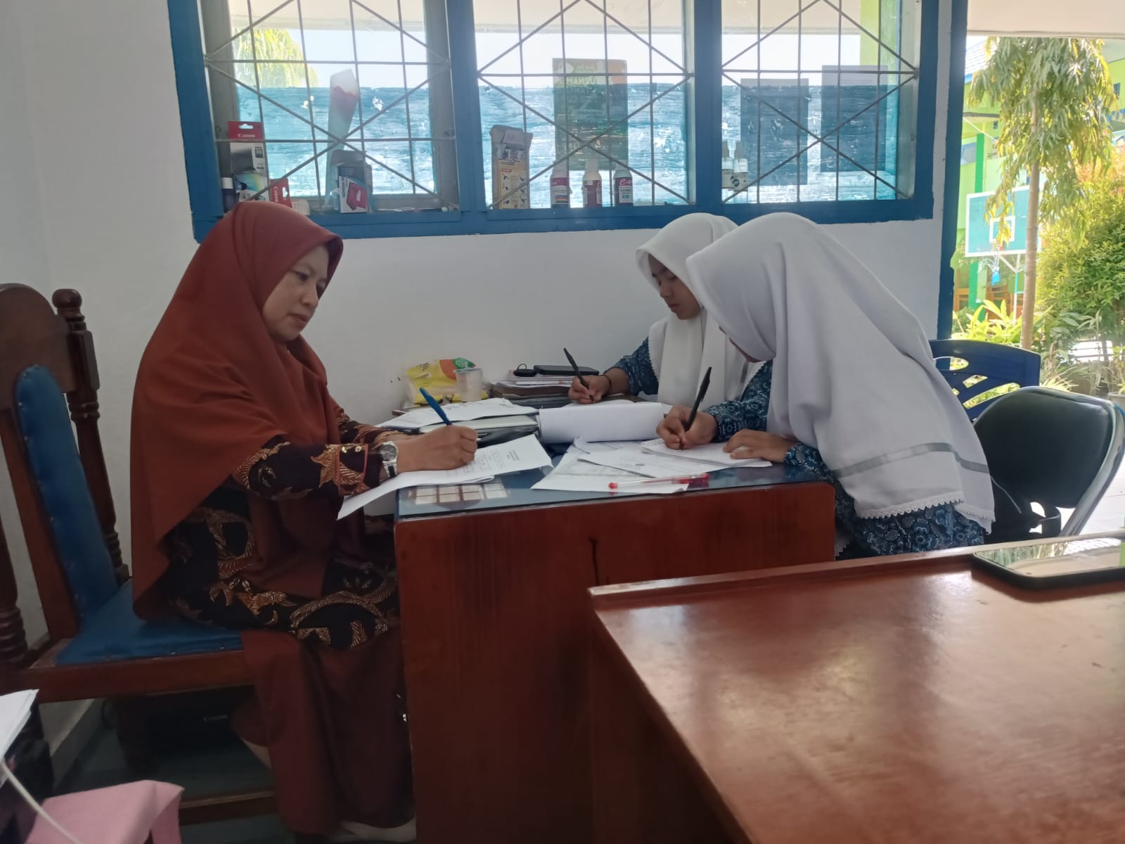 Siswa MAN 1 Kerinci siap berlaga menghadapi Kompetensi Sains Madrasah (KSM) Tingkat Kabupaten. Siswa MAN 1 Kerinci siap berlaga menghadapi Kompetensi Sains Madrasah (KSM) Tingkat Kabupaten.