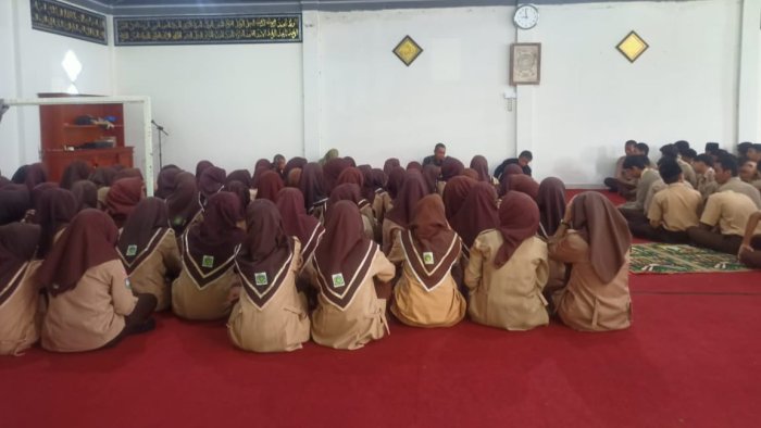 MAN 1 Kerinci Gelar Sosialisasi TKA untuk Siswa MAN 1 Kerinci Gelar Sosialisasi TKA untuk Siswa