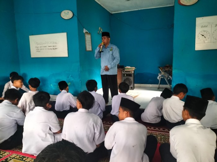 Kepala MTsN 5 Tebo Sampaikan Kultum Qabla Dhuha Bertema Nisfu Syakban Kepala MTsN 5 Tebo Sampaikan Kultum Qabla Dhuha Bertema Nisfu Syakban