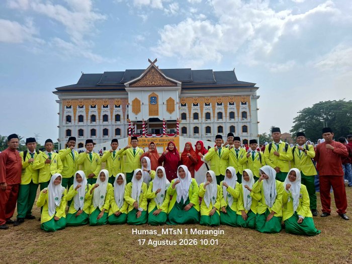 Upacara HUT Ke-81 Kemerdekaan RI Semarak Bersama Penampilan Medley Lagu Nusantara Upacara HUT Ke-81 Kemerdekaan RI Semarak Bersama Penampilan Medley Lagu Nusantara