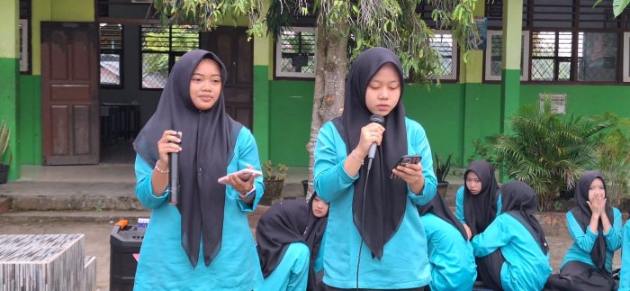 Semangat Baru Siswa Kelas XII MAN 2 Bungo Tampil Memimpin Kegiatan Pengembangan Diri Semangat Baru Siswa Kelas XII MAN 2 Bungo Tampil Memimpin Kegiatan Pengembangan Diri