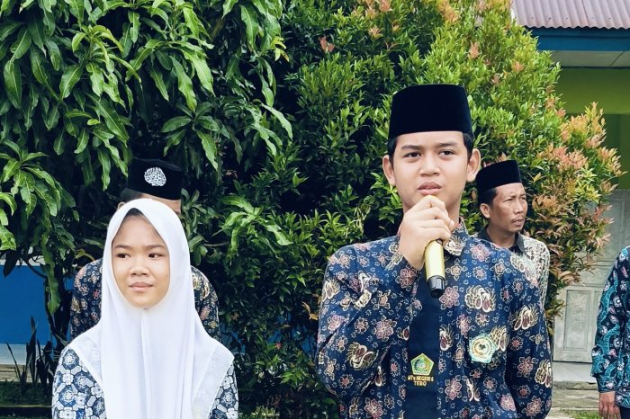 Pasangan Calon Ketua OSIM MTsN 5 Tebo Sampaikan Visi Misi dan Lakukan Debat Sederhana Pasangan Calon Ketua OSIM MTsN 5 Tebo Sampaikan Visi Misi dan Lakukan Debat Sederhana