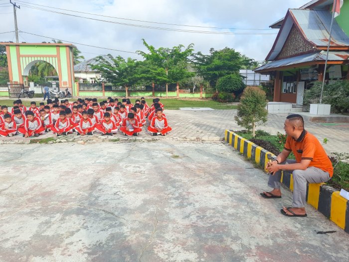 Waka Kesiswaan Ingatkan Pentingnya Menjaga Adab dan Perilaku