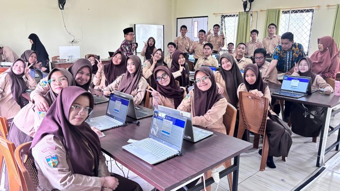 Nancy Talitha Syifa Ungkap Strategi Belajar dan Cara Menghadapi Tekanan PAS Ganjil 2025 Nancy Talitha Syifa Ungkap Strategi Belajar dan Cara Menghadapi Tekanan PAS Ganjil 2025