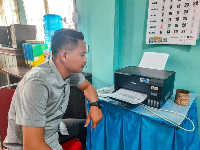 Meningkatkan Pelayanan dengan penuh Semangat Meningkatkan Pelayanan dengan penuh Semangat