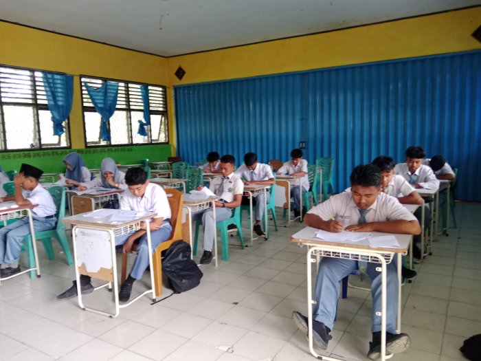MAN 2 Tebo Selenggarakan Ujian Susulan ASAS Semester Ganjil TA 2025/2026 MAN 2 Tebo Selenggarakan Ujian Susulan ASAS Semester Ganjil TA 2025/2026
