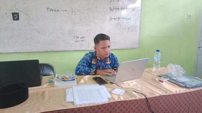 Siap Hadapi Asesmen Madrasah, MTsN 5 Tebo Rampungkan Administrasi dan Ujian Berbasis Online