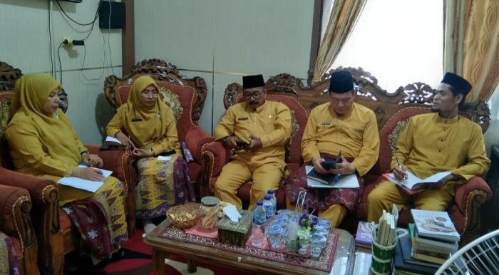 Bersama Kepala Madrasah, Tim Manajemen MAN 2 Tebo Briefing Perdana Bersama Kepala Madrasah, Tim Manajemen MAN 2 Tebo Briefing Perdana