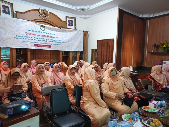 Dharma Wanita MTsN 2 Bungo Hadir dalam Peringatan HUT ke-26 Dharma Wanita Persatuan