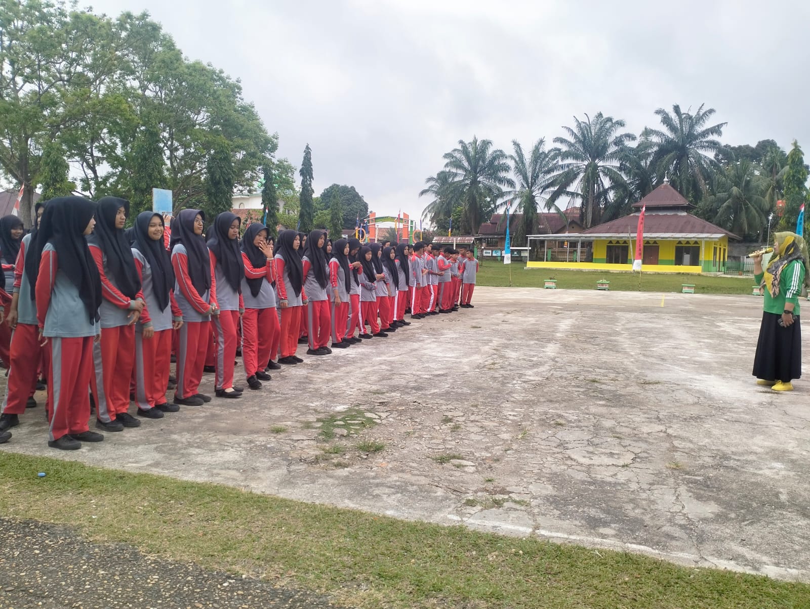 Pembina OSIM Umumkan Juara Lomba Video Kreatif Semarak HUT RI Pembina OSIM Umumkan Juara Lomba Video Kreatif Semarak HUT RI