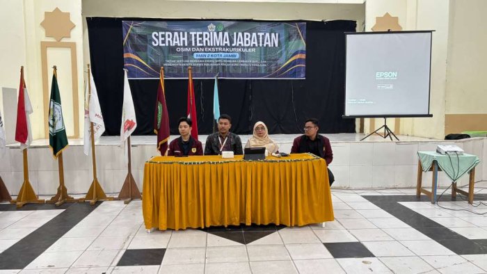 Bintang Tamu dari UIN Jambi Latih Kemampuan Public Speaking Pengurus OSIM dan Ekstrakurikuler MAN 2 Kota Jambi Bintang Tamu dari UIN Jambi Latih Kemampuan Public Speaking Pengurus OSIM dan Ekstrakurikuler MAN 2 Kota Jambi
