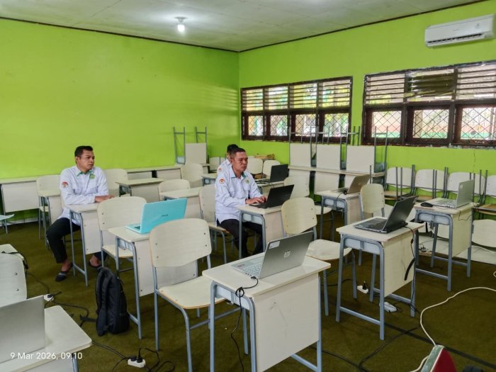 Persiapan Gladi Bersih TKA, Tim Proktor dan Teknisi MTsN 1 Bungo Uji Aplikasi dan Infrastruktur Jaringan Persiapan Gladi Bersih TKA, Tim Proktor dan Teknisi MTsN 1 Bungo Uji Aplikasi dan Infrastruktur Jaringan