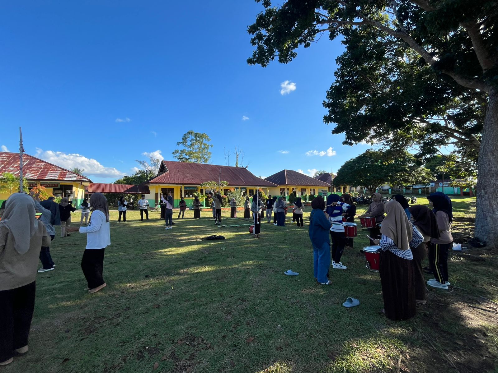 Drum Band Gita Bahana MAN 2 Tebo Kembali Rutin Latihan Drum Band Gita Bahana MAN 2 Tebo Kembali Rutin Latihan