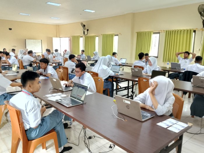 Siswa MAN 2 Kota Jambi Antusias Ikuti TKA, Berharap Raih Hasil Terbaik Siswa MAN 2 Kota Jambi Antusias Ikuti TKA, Berharap Raih Hasil Terbaik