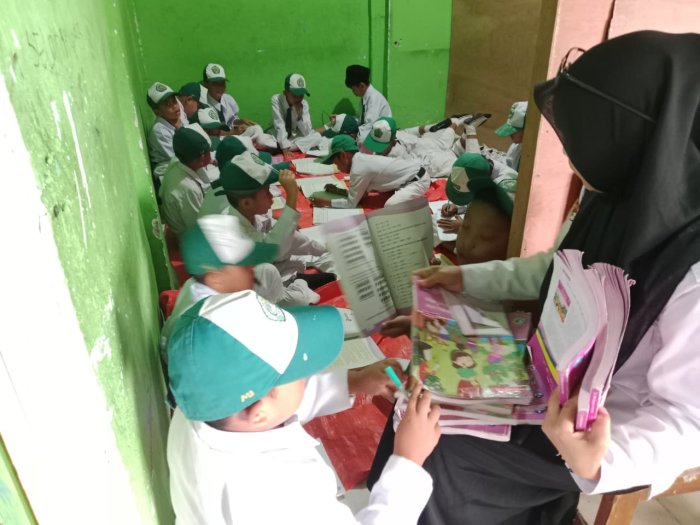 MIN 3 Kerinci Luncurkan Program Kelas Unggul untuk Tingkatkan Mutu Pendidikan MIN 3 Kerinci Luncurkan Program Kelas Unggul untuk Tingkatkan Mutu Pendidikan