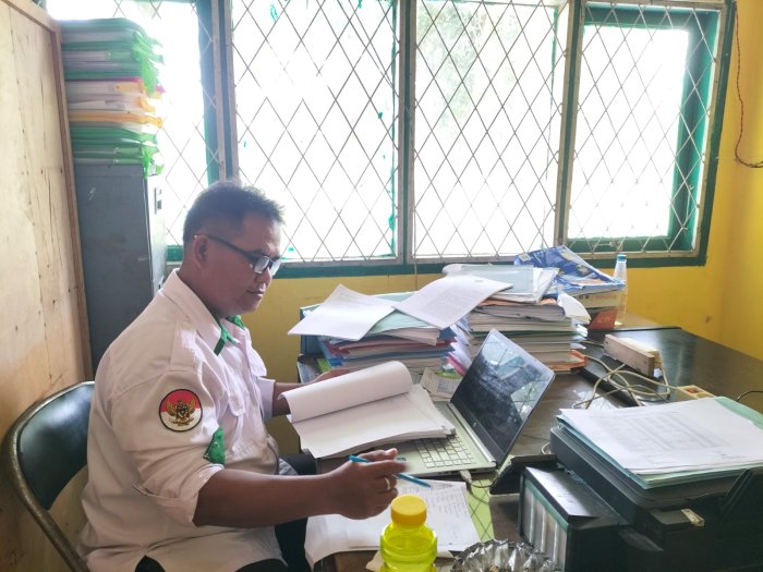 Bendahara MTsN 5 Tebo Ikuti Review Aplikasi SIGMA Kemenag