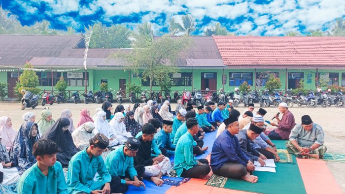 Kokurikuler MAN 2 Tanjung Jabung Barat Diawali Sholat Dhuha, Dilanjutkan Fiqih Ibadah