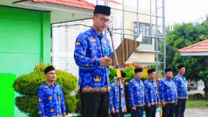 Kepala MIN 4 Tebo Ikuti Apel Kedisiplinan Gabungan Kemenag Tebo, Amanat Pembina: Jaga Persatuan di Tengah Perbedaan Kepala MIN 4 Tebo Ikuti Apel Kedisiplinan Gabungan Kemenag Tebo, Amanat Pembina: Jaga Persatuan di Tengah Perbedaan