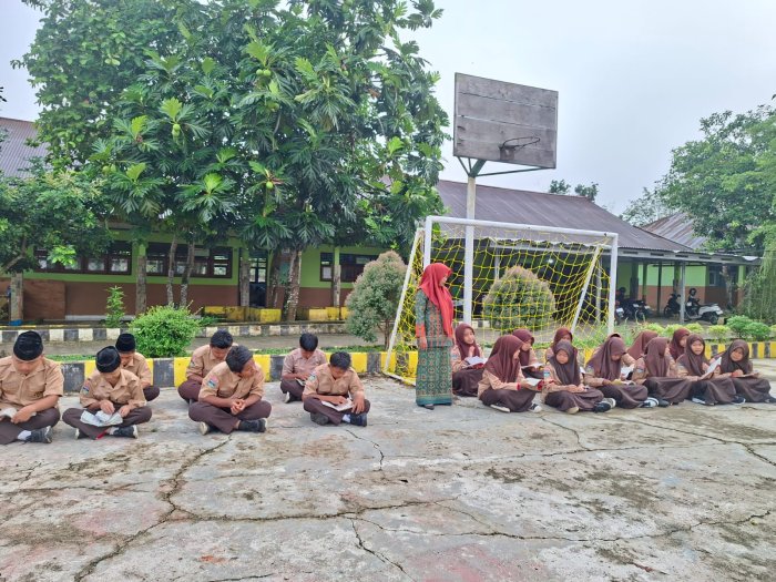 Pengajian Pagi Penuh Makna, MTsN 1 Bungo Tanamkan Karakter Islami Lewat Hafalan Juz 30