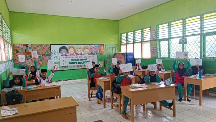Siswa Kelas 5B MIN 4 Tebo Tuangkan Pemahaman Gizi Seimbang ke dalam Gambar Isi Piringku yang Unik Siswa Kelas 5B MIN 4 Tebo Tuangkan Pemahaman Gizi Seimbang ke dalam Gambar Isi Piringku yang Unik