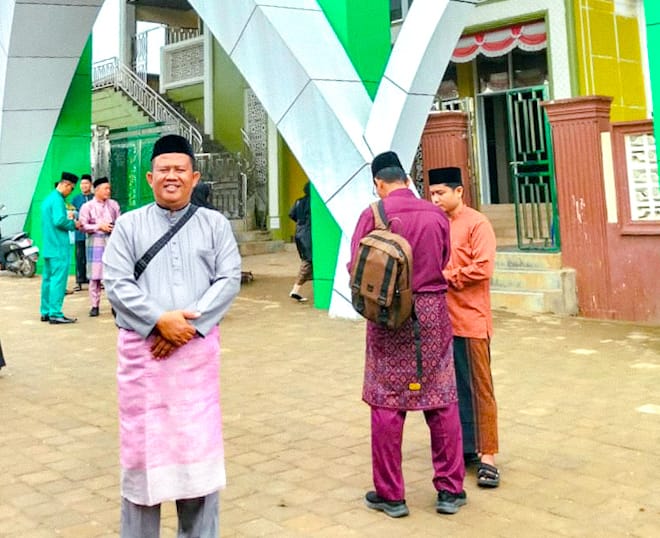 Bimtek KBC Hari Terakhir: Kepala MTsN 1 Bungo Kunjungi Ponpes Nurul Arifin, Kabid Madrasah Resmi Tutup Kegiatan Bimtek KBC Hari Terakhir: Kepala MTsN 1 Bungo Kunjungi Ponpes Nurul Arifin, Kabid Madrasah Resmi Tutup Kegiatan
