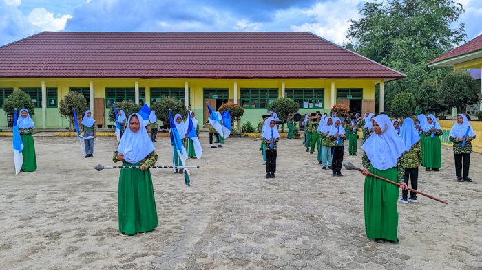 Marching Band MIN 4 Tebo Makin Rapi Marching Band MIN 4 Tebo Makin Rapi