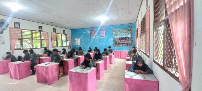 Ujian Madrasah Hari Keempat, Siswa MAN 2 Bungo Uji Kemampuan di Mapel Matematika, SKI, dan Penjas Ujian Madrasah Hari Keempat, Siswa MAN 2 Bungo Uji Kemampuan di Mapel Matematika, SKI, dan Penjas