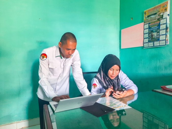 Tim Keuangan MTsN 1 Bungo Laksanakan Penyusunan Laporan Keuangan TW 3 dengan Teliti dan Transparan Tim Keuangan MTsN 1 Bungo Laksanakan Penyusunan Laporan Keuangan TW 3 dengan Teliti dan Transparan