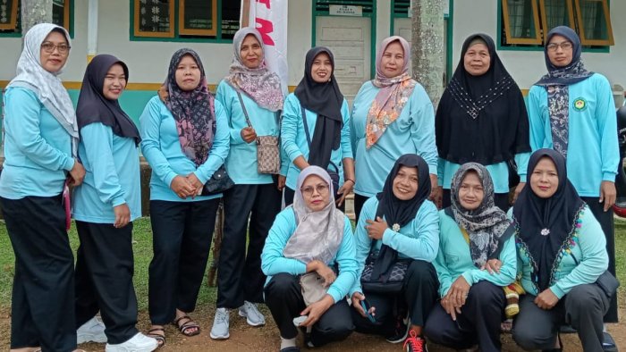 Jaga Stamina Tetap Prima Selama Puasa, Ini Olahraga Ringan yang Jadi Pilihan Alternatif Para Guru MIN 4 Tebo Jaga Stamina Tetap Prima Selama Puasa, Ini Olahraga Ringan yang Jadi Pilihan Alternatif Para Guru MIN 4 Tebo