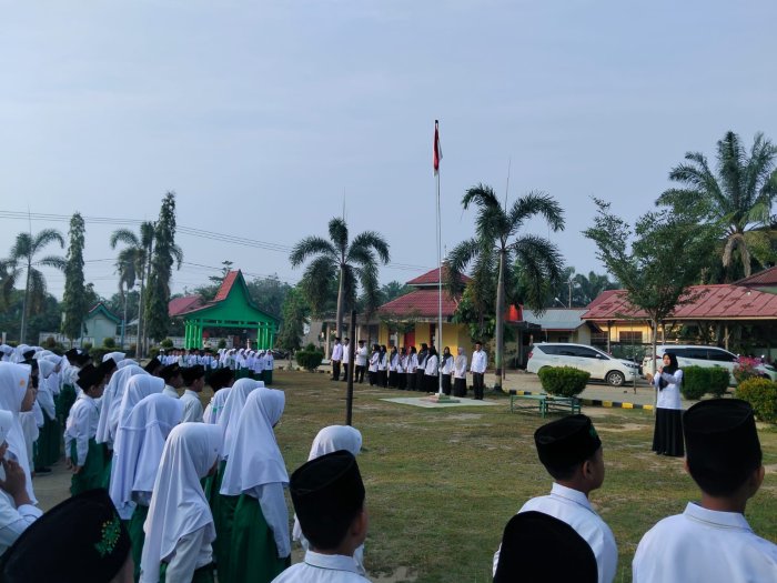 Upacara Pembukaan Masa Taaruf Murid Madrasah Berlangsung Khidmat