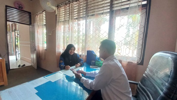 Kepala Madrasah Instruksikan Kaur TU Siapkan Surat Penugasan Waka Kurikulum sebagai Perwakilan Resmi Kepala Madrasah Instruksikan Kaur TU Siapkan Surat Penugasan Waka Kurikulum sebagai Perwakilan Resmi