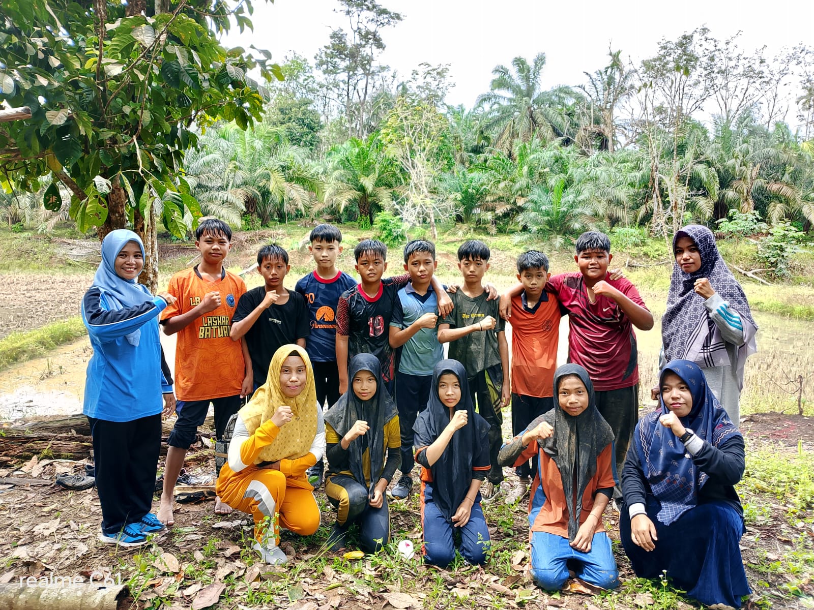 Matsama Hari Kedua MTsN 5 Tebo : Jelajah Dusun, Tantangan Alam, dan Edukasi Lingkungan Matsama Hari Kedua MTsN 5 Tebo : Jelajah Dusun, Tantangan Alam, dan Edukasi Lingkungan