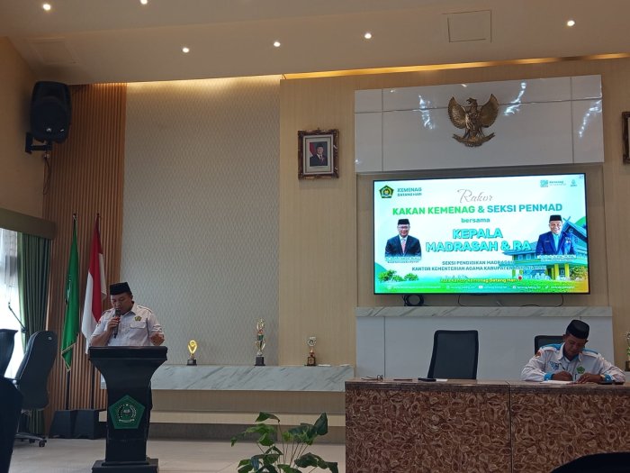 Wakili Kepala Madrasah, Kaur TU MTsN 1 Batang Hari Hadiri Rakor Penting Kemenag Batang Hari Wakili Kepala Madrasah, Kaur TU MTsN 1 Batang Hari Hadiri Rakor Penting Kemenag Batang Hari