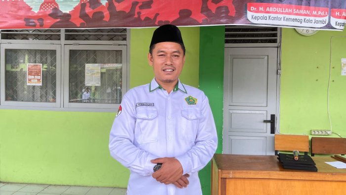 Kepala MAN 2 Kota Jambi Sampaikan Semangat Bertanding untuk Kafilah di MTQ Provinsi