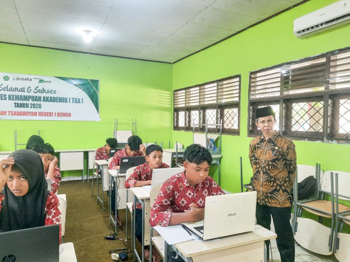 Kakan Kemenag Bungo Turun Langsung, Monev AN & TKA 2026 di MTsN 1 Bungo Berjalan Tertib