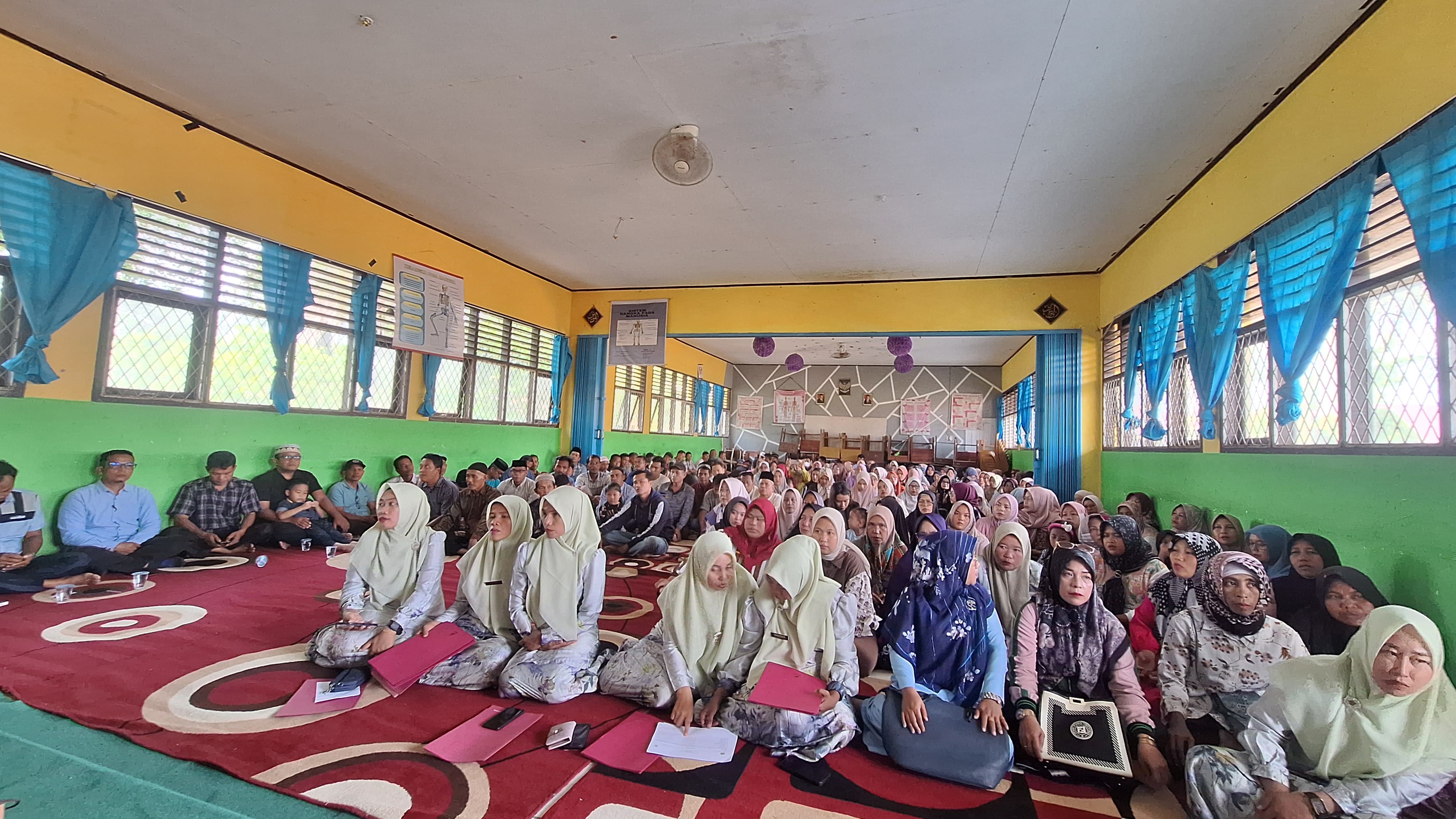 Refleksi Akhir Tahun: Sinergi Madrasah dan Orang Tua dalam Pembagian Rapor Semester Genap TP 2024/2025