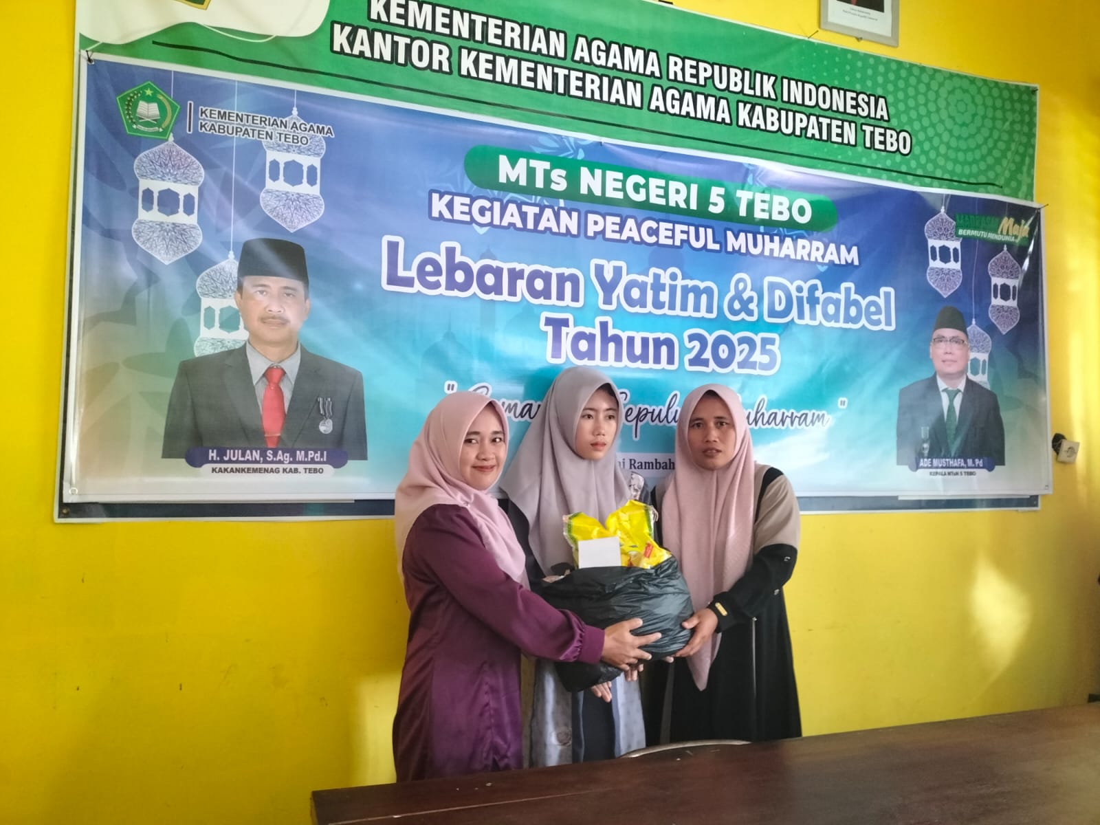 MTsN 5 Tebo Peringati 10 Muharram dengan Kegiatan MTsN 5 Tebo Peringati 10 Muharram dengan Kegiatan