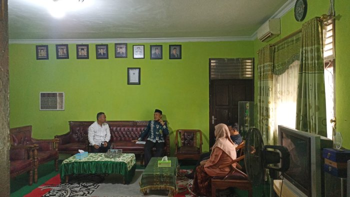 Pengawas Madrasah H. Asrul Tinjau Asesmen Berbasis Android Pengawas Madrasah H. Asrul Tinjau Asesmen Berbasis Android