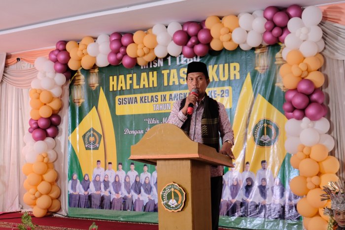 Kasi Pendidikan Madrasah Kantor Kemenag Tebo Apresiasi Capaian Prestasi MTsN 1 Tebo Kasi Pendidikan Madrasah Kantor Kemenag Tebo Apresiasi Capaian Prestasi MTsN 1 Tebo