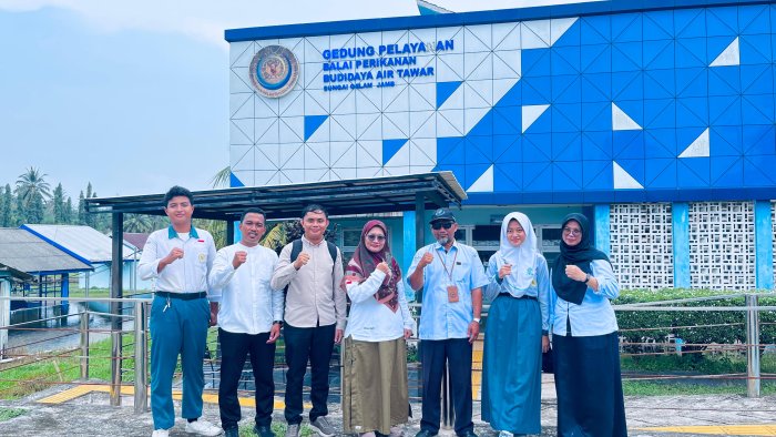 Siswa Program Kelas Global MAN 2 Kota Jambi Ikuti Magang Riset di BPBAT Sungai Gelam