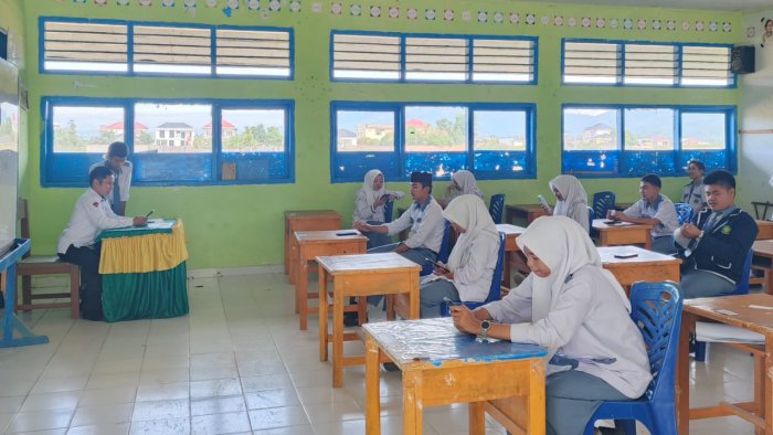 MAN 1 Kerinci Selenggarakan Asesmen Sumatif Berbasis Android: Cepat, Modern, dan Efisien! MAN 1 Kerinci Selenggarakan Asesmen Sumatif Berbasis Android: Cepat, Modern, dan Efisien!