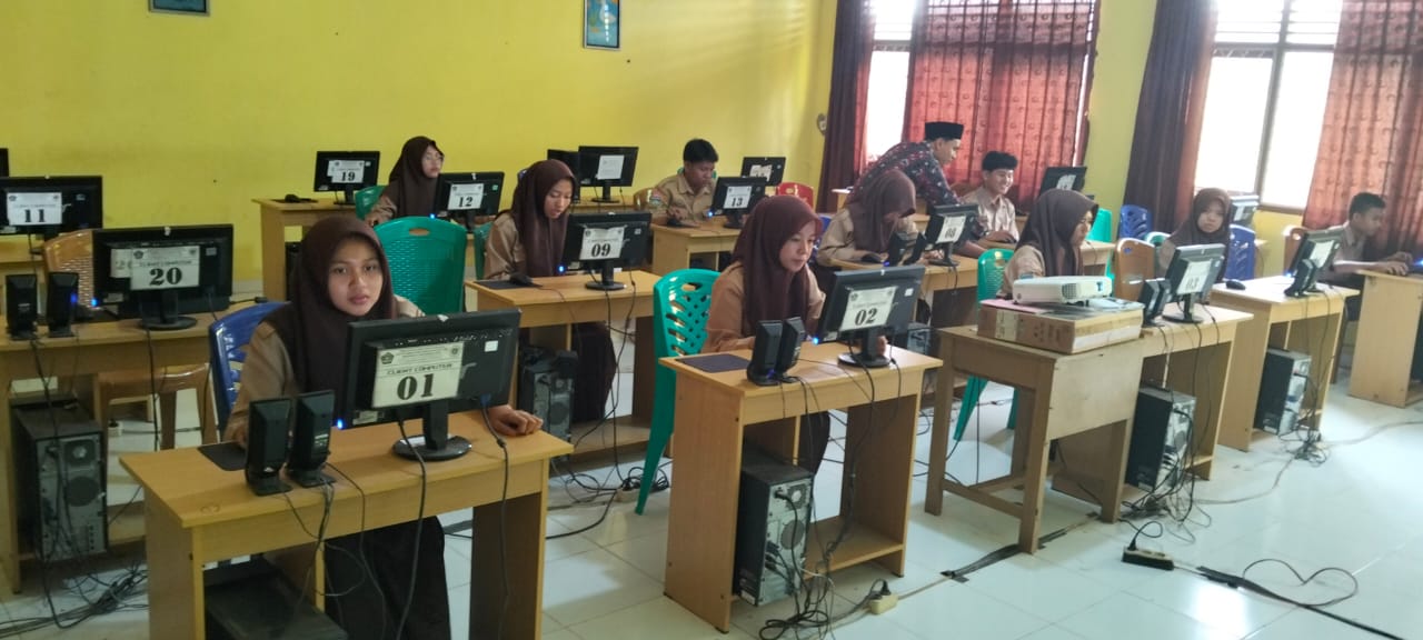 MODA FULL ONLINE, SISWA MAN 2 TEBO IKUTI SIMULASI ANBK 2025 MODA FULL ONLINE, SISWA MAN 2 TEBO IKUTI SIMULASI ANBK 2025