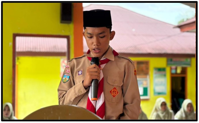 Guncang Aula Madrasah, Siswa IX.E MTsN 1 Tebo Gelar Muhadoroh Tiga Bahasa Guncang Aula Madrasah, Siswa IX.E MTsN 1 Tebo Gelar Muhadoroh Tiga Bahasa