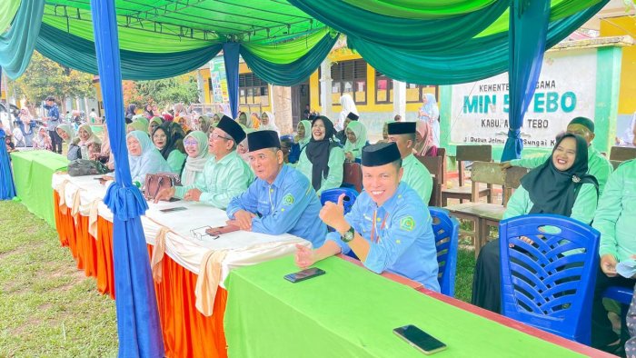 Kepala MTsN 5 Tebo Hadiri Gebyar Lomba di MIN 5 Tebo
