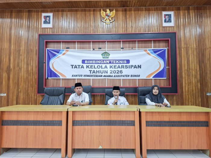 Perkuat Tata Kelola Arsip, Staf MTsN 1 Bungo Ikuti Bimbingan Teknis di Kantor Kementerian Agama Kabupaten Bungo Perkuat Tata Kelola Arsip, Staf MTsN 1 Bungo Ikuti Bimbingan Teknis di Kantor Kementerian Agama Kabupaten Bungo