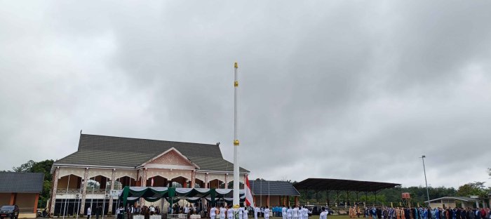 Pengibaran Sang Merah Putih Berjalan Lancar pada Peringatan HAB ke-80 Kementerian Agama