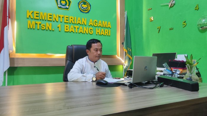 Bangun Keselarasan Program, Kepala MTsN 1 Batang Hari Hadiri Agenda BSKMG Kemenag Batang Hari Bangun Keselarasan Program, Kepala MTsN 1 Batang Hari Hadiri Agenda BSKMG Kemenag Batang Hari