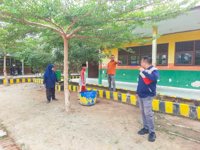Guru Piket Jadi Garda Terdepan: Dukung Penuh Kesuksesan PILKASIM 2025 MTsN 1 Bungo