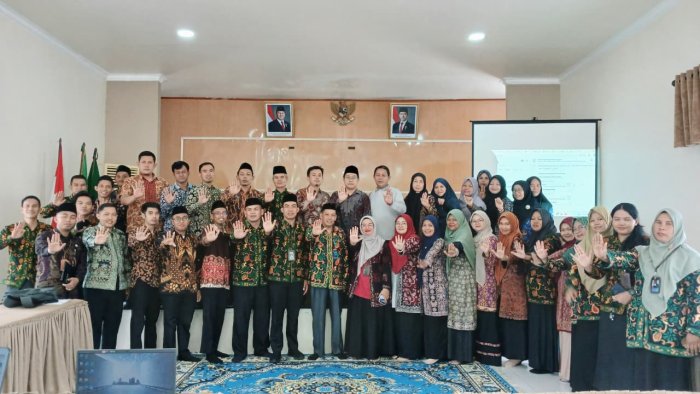 MTsN 7 Muaro Jambi Ikuti Rapat Monitoring dan Evaluasi Zona Integritas Kemenag Kabupaten Muaro Jambi MTsN 7 Muaro Jambi Ikuti Rapat Monitoring dan Evaluasi Zona Integritas Kemenag Kabupaten Muaro Jambi